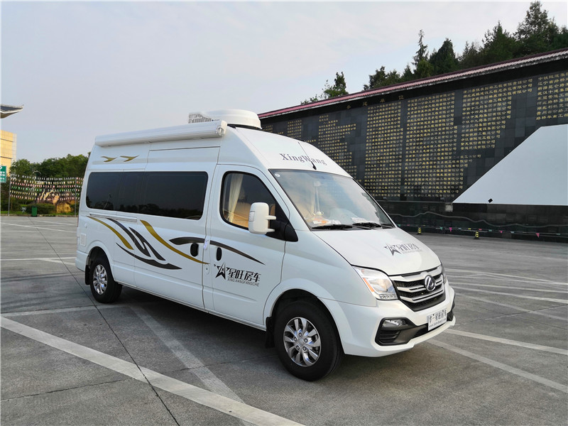 Z6尊龙售价248万的国六大通B型房车
