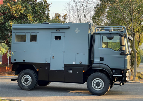 z6尊龙凯时，21款曼MAN4X4越野房车现车性能动力